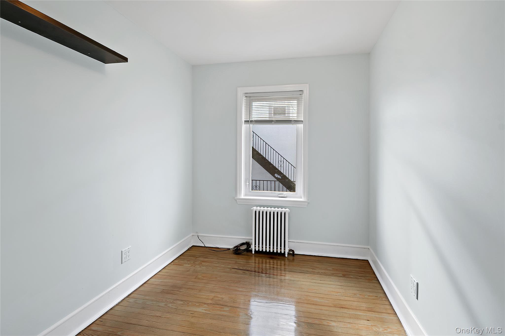 #5 photo, 106 Thurton Place, Yonkers , NY 10704