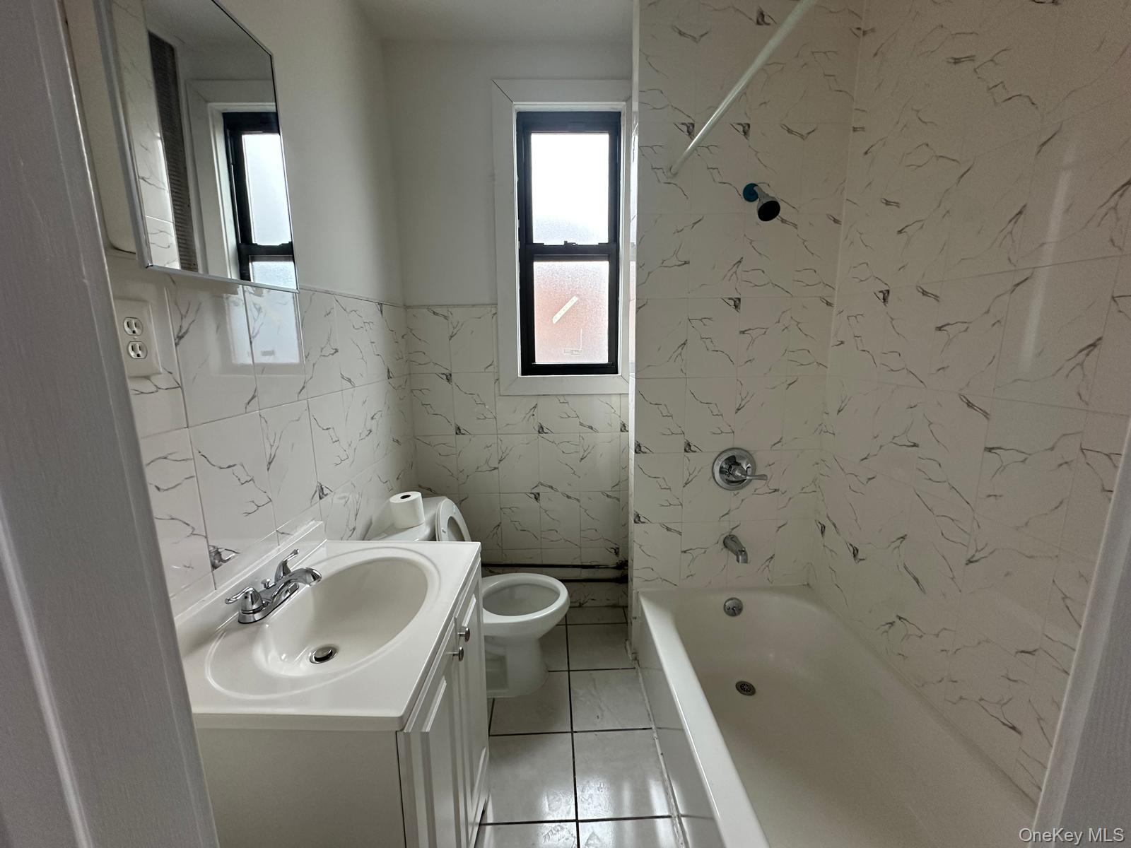 #2 photo, 10920 101st Avenue, Куинс ‖ Richmond Hill S. , NY 11419