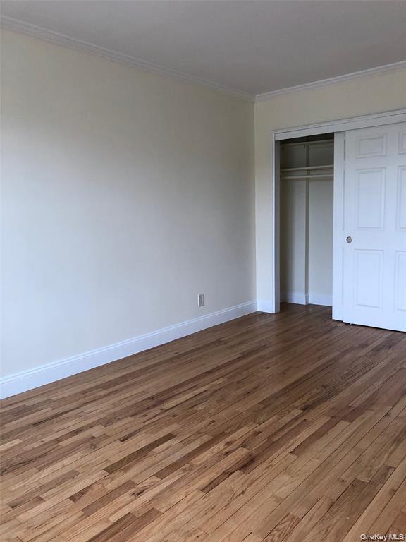 #11 photo, 1296 Midland Avenue, Yonkers , NY 10704