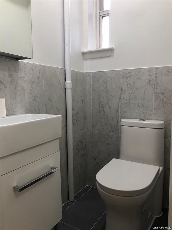 #15 photo, 1296 Midland Avenue, Yonkers , NY 10704