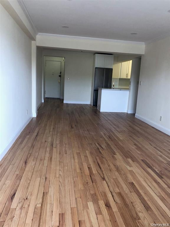 #6 photo, 1296 Midland Avenue, Yonkers , NY 10704