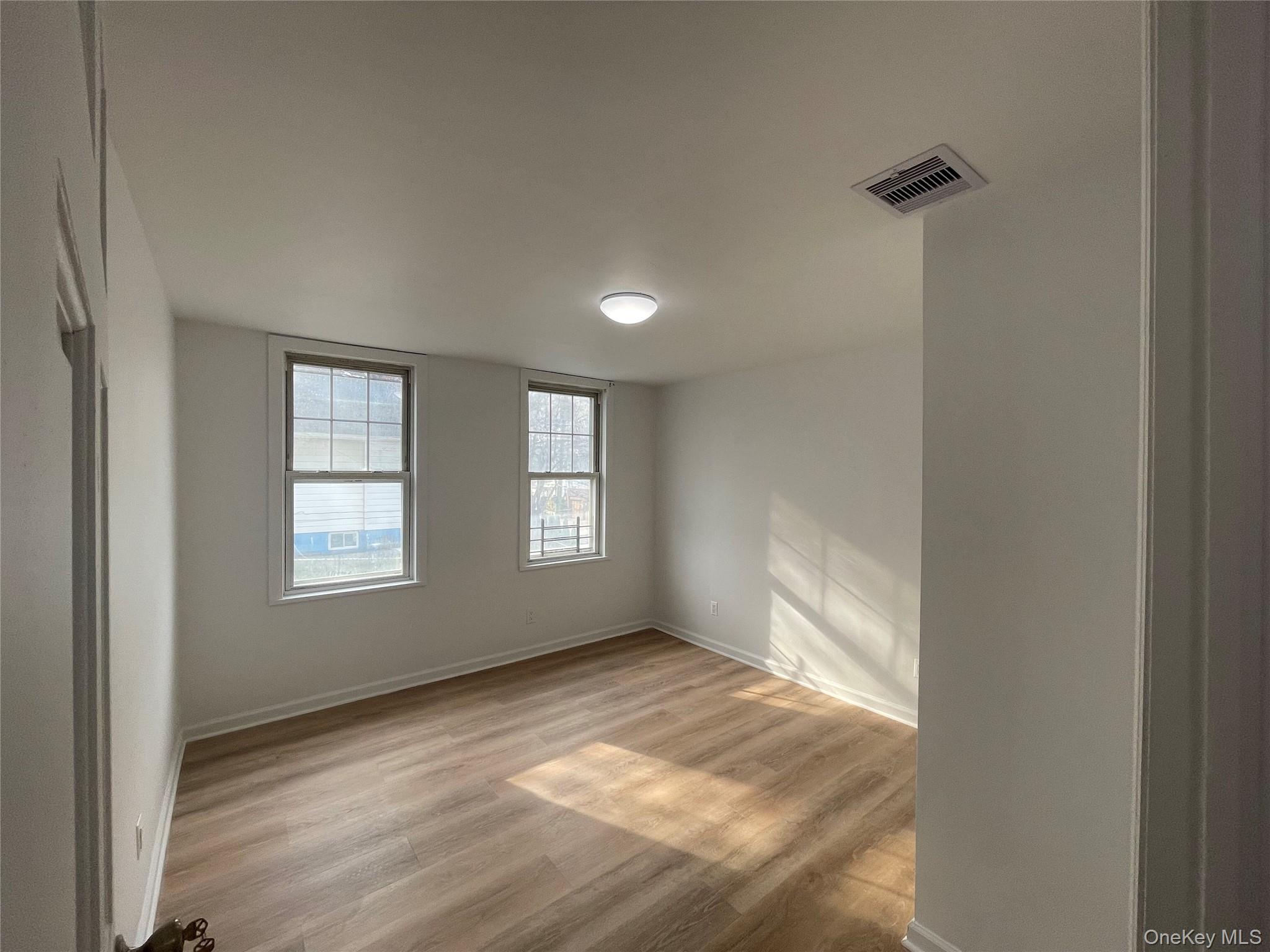 #5 photo, 46 Gordon Street, Yonkers , NY 10701