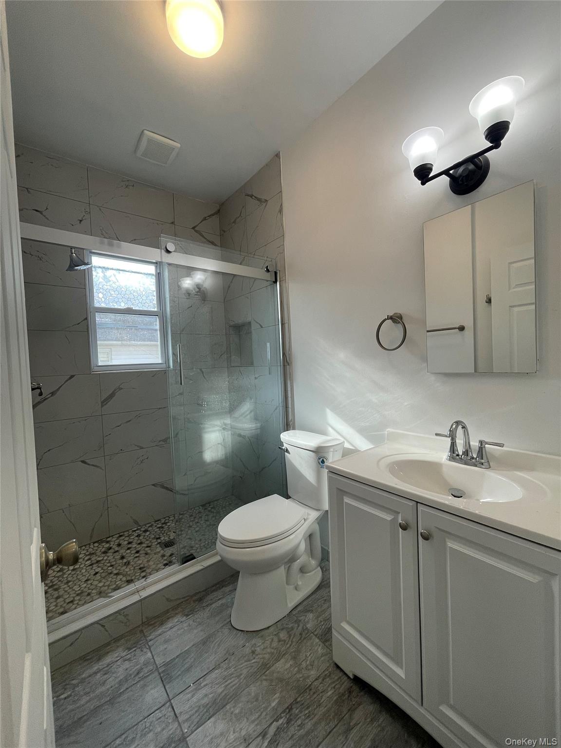 #8 photo, 46 Gordon Street, Yonkers , NY 10701