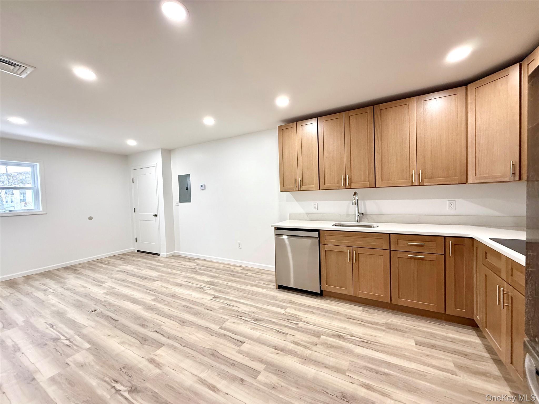 #5 photo, 728 Route 6, Mahopac , NY 10541