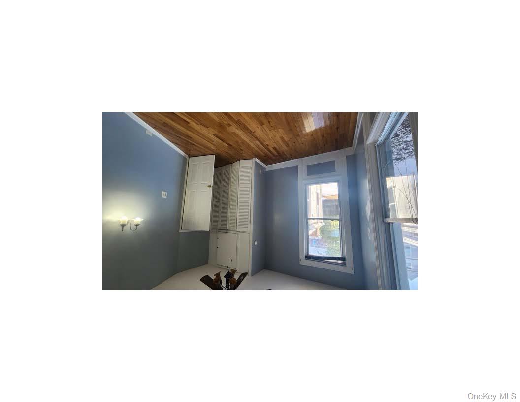 #2 photo, 638 South 6th Avenue Apt 1, Mount Vernon , NY 10550