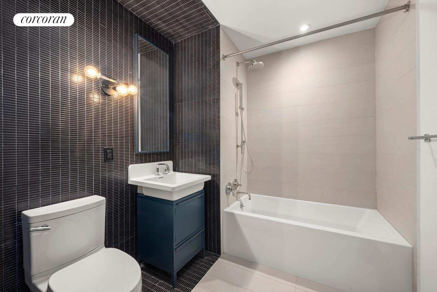 #5 photo, 54 NOLL Street, ब्रुकलीन Bushwick , NY 11206