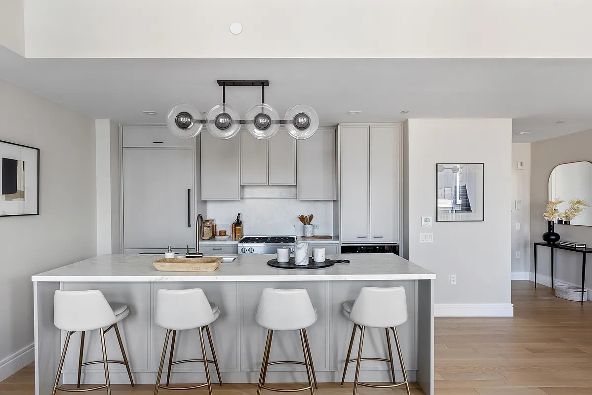 #9 photo, 540 6TH Avenue, Flatiron , NY 10011