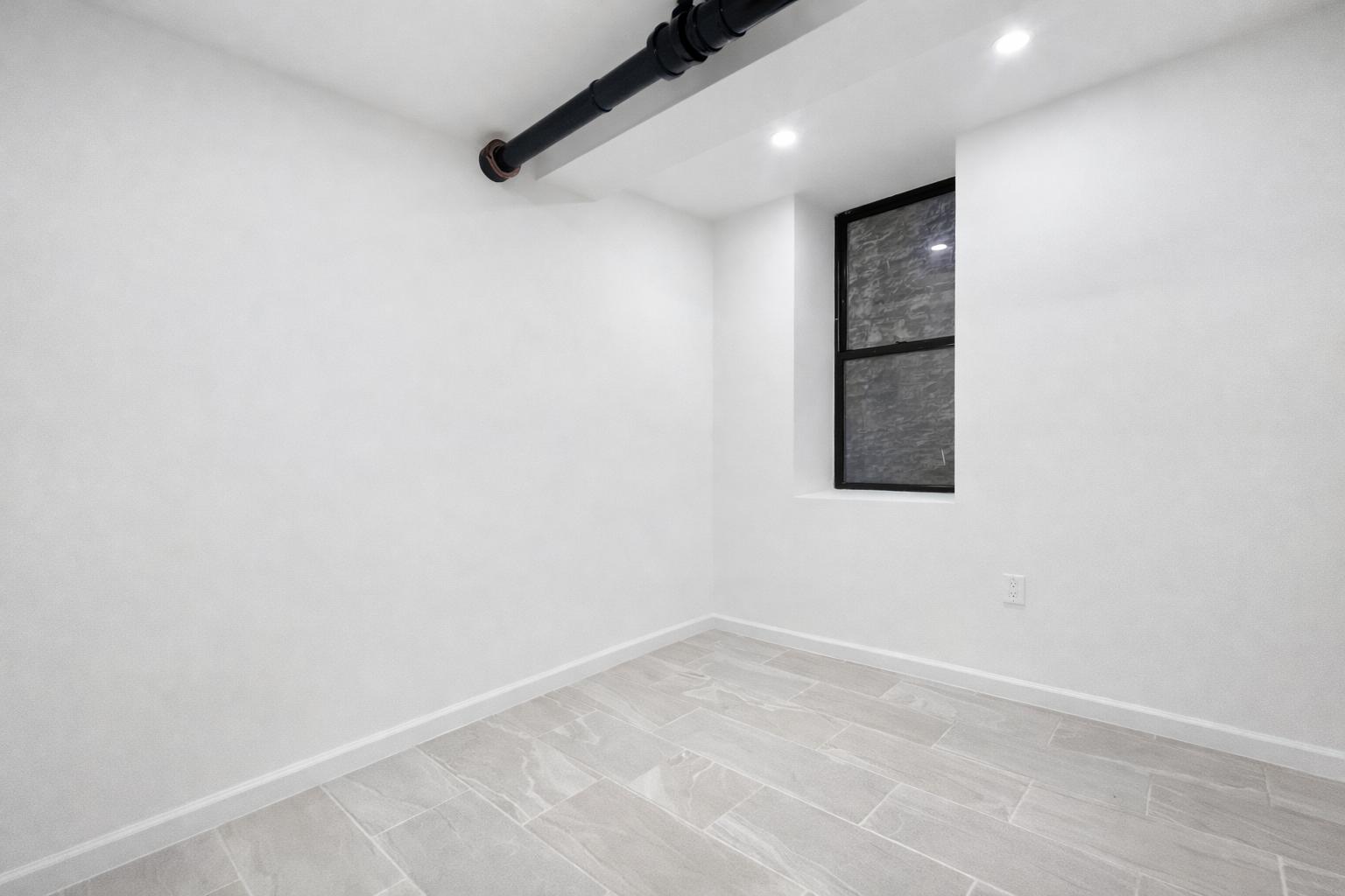 #11 photo, New York City, Washington Heights , NY 10032