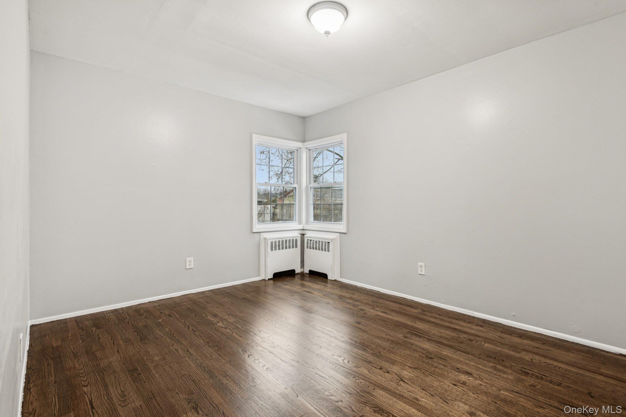 #14 photo, 16 Belgrave Avenue, सफ़ोक काउंटी Bay Shore , NY 11706