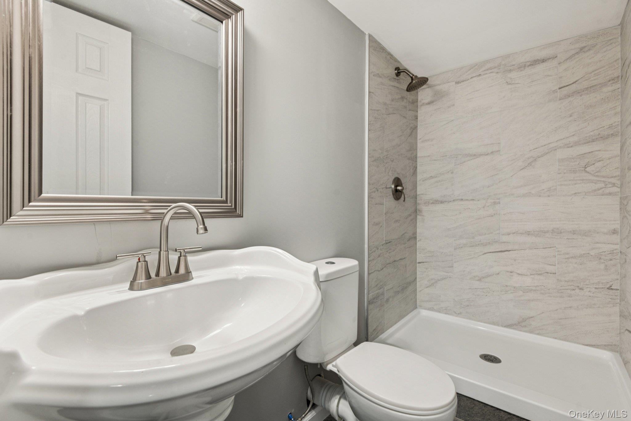 #19 photo, 16 Belgrave Avenue, सफ़ोक काउंटी Bay Shore , NY 11706