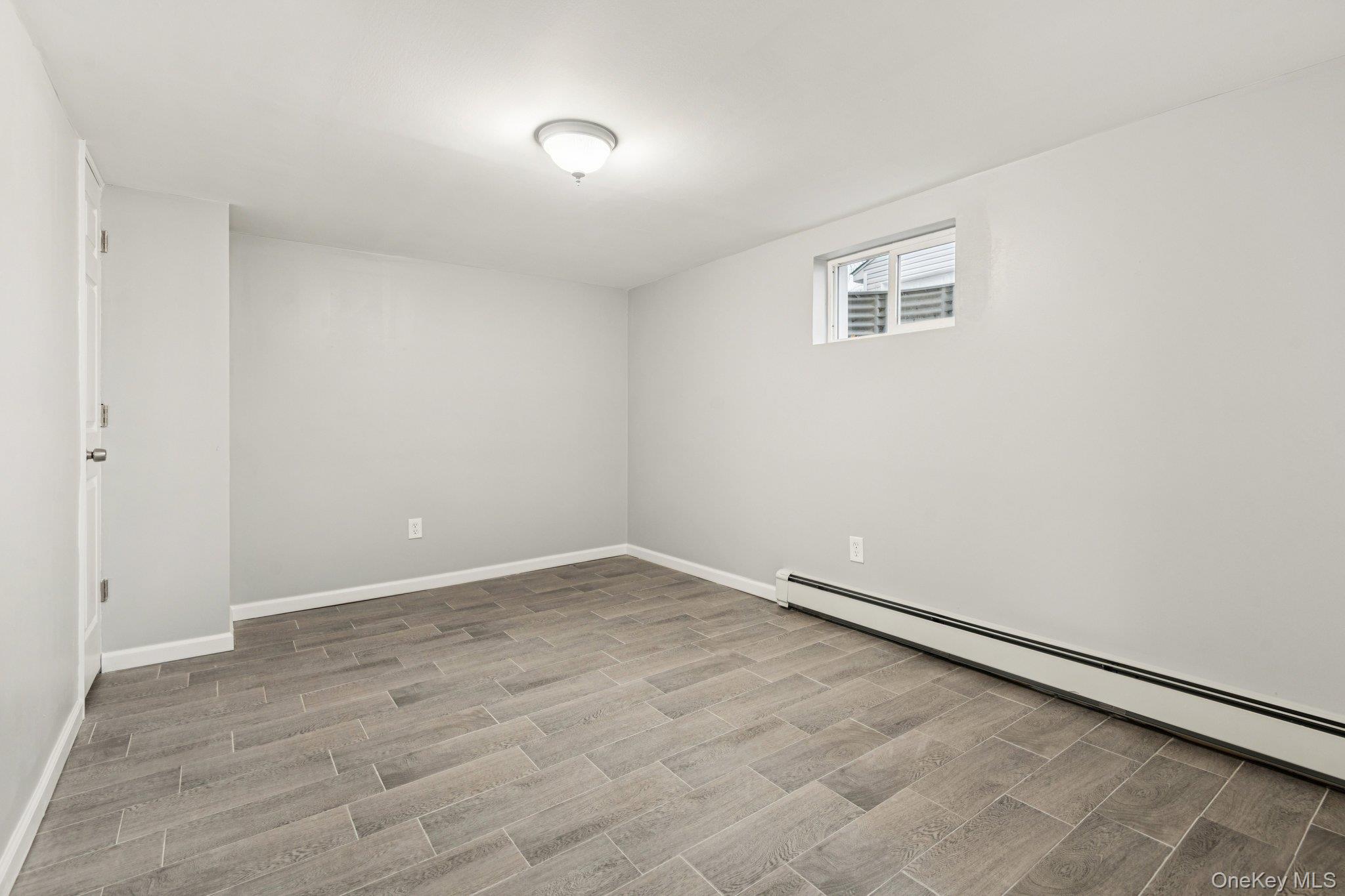 #20 photo, 16 Belgrave Avenue, सफ़ोक काउंटी Bay Shore , NY 11706