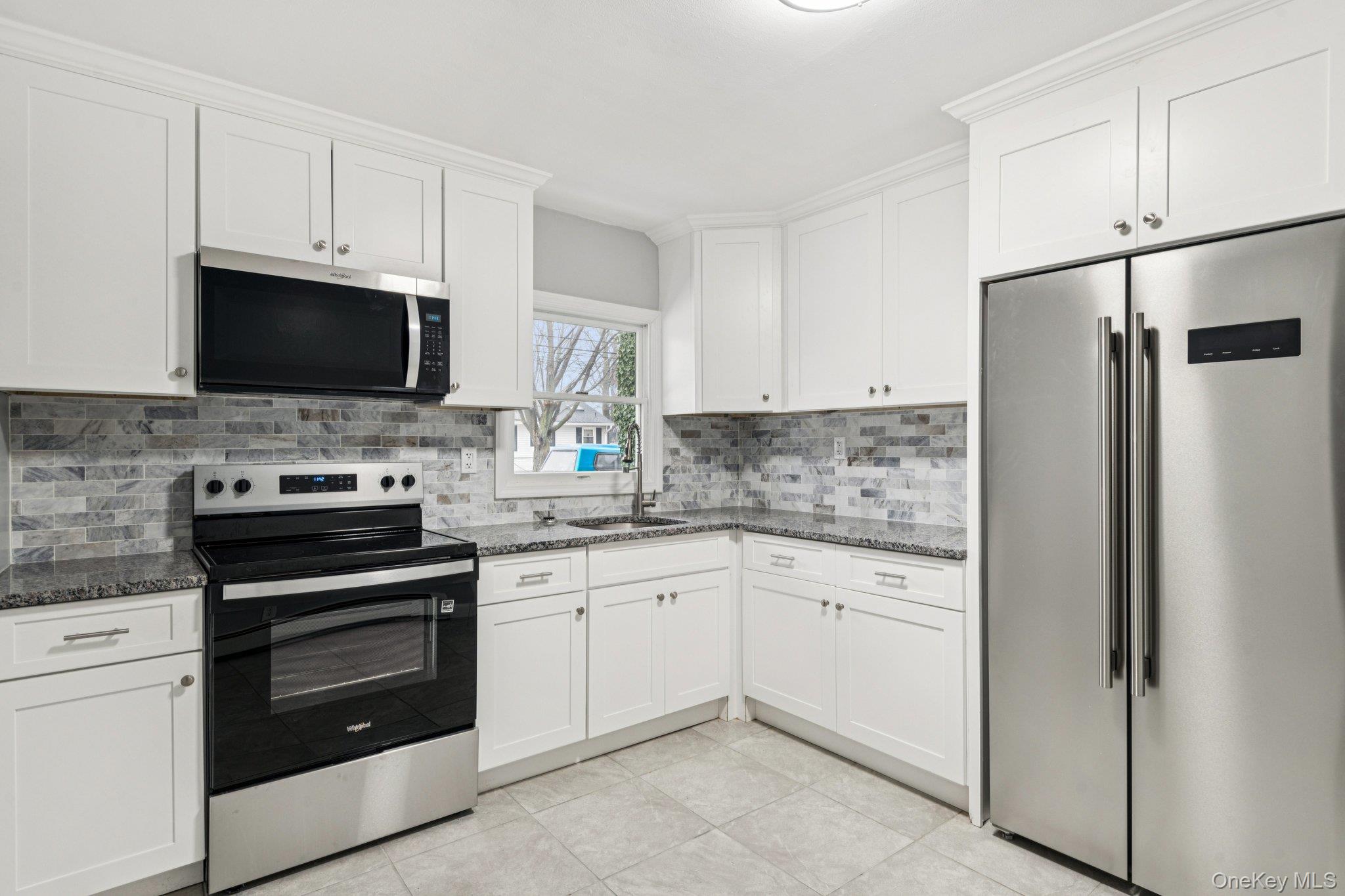 #7 photo, 16 Belgrave Avenue, सफ़ोक काउंटी Bay Shore , NY 11706