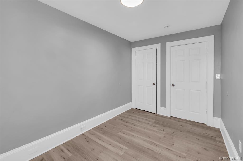 #16 photo, 31-33 Burr Avenue, Нассау ‖ Hempstead , NY 11550