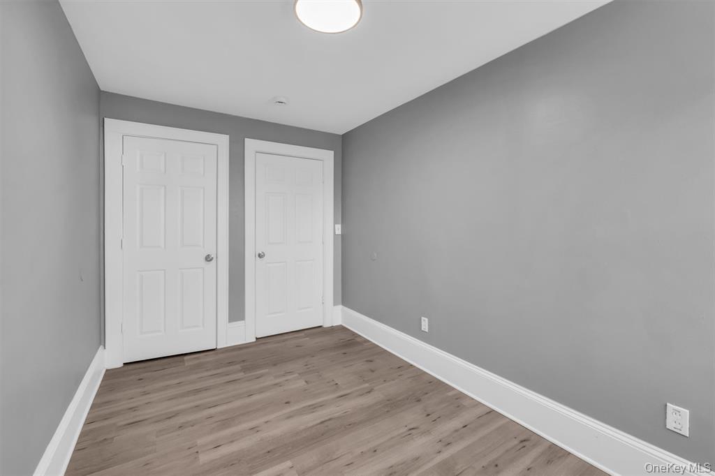 #18 photo, 31-33 Burr Avenue, Нассау ‖ Hempstead , NY 11550