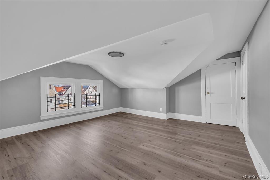 #19 photo, 31-33 Burr Avenue, Нассау ‖ Hempstead , NY 11550