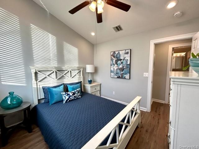 #8 photo, 265 E Main Street, 东长岛 East Islip , NY 11730