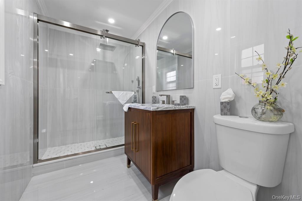 #8 photo, 2754 Natta Boulevard, Нассау ‖ Bellmore , NY 11710