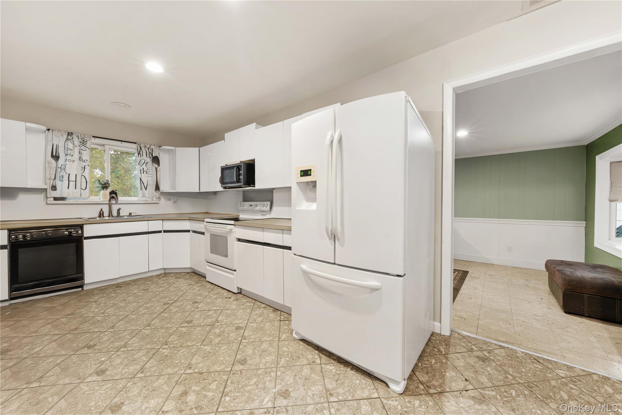 #10 photo, 64 Wright Avenue, सफ़ोक काउंटी Deer Park , NY 11729