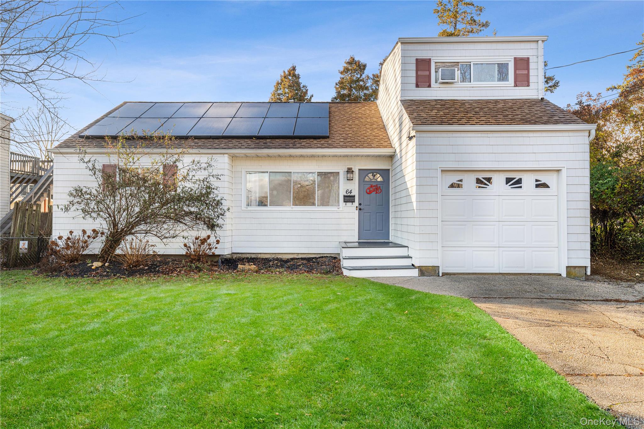 #2 photo, 64 Wright Avenue, सफ़ोक काउंटी Deer Park , NY 11729