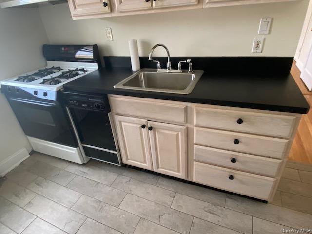 #4 photo, 264-14 73rd. Avenue, Glen Oaks , NY 11004