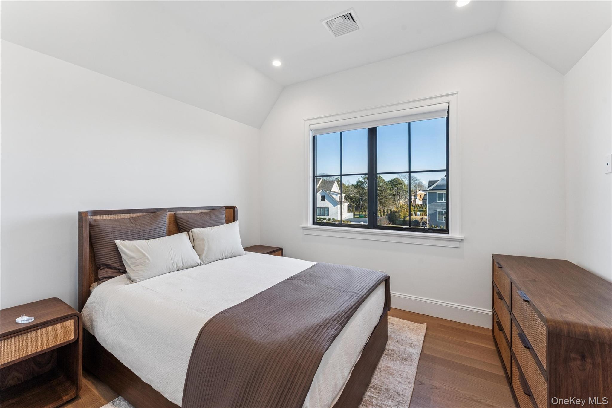 #10 photo, 3 Margareta Court, सफ़ोक काउंटी Westhampton Beach , NY 11978