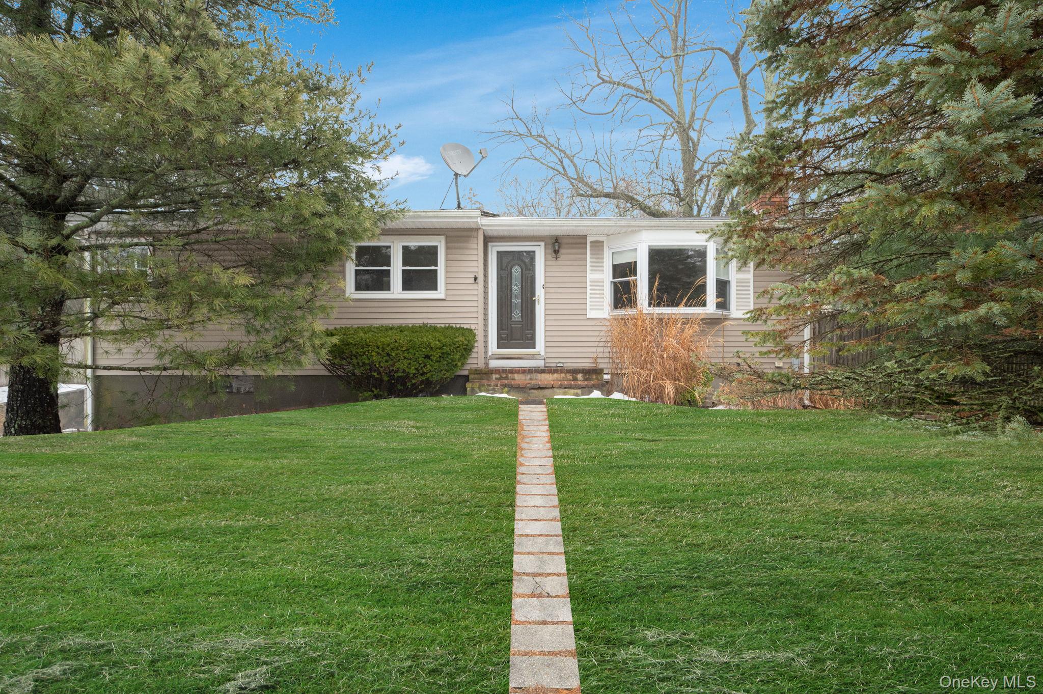 #1 photo, 1447 N Ocean Avenue, Саффолк ‖ Medford , NY 11763