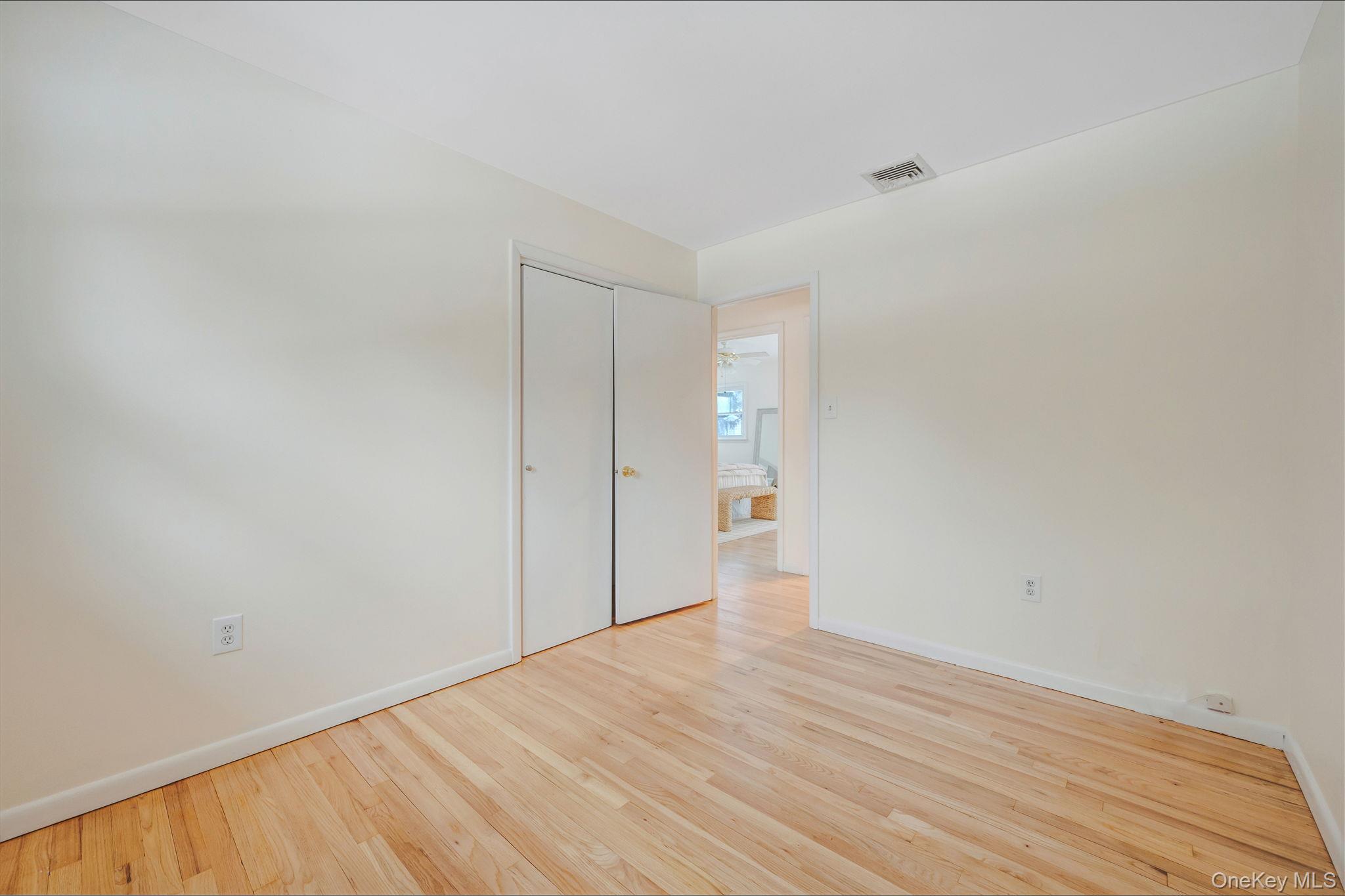 #20 photo, 1447 N Ocean Avenue, Саффолк ‖ Medford , NY 11763