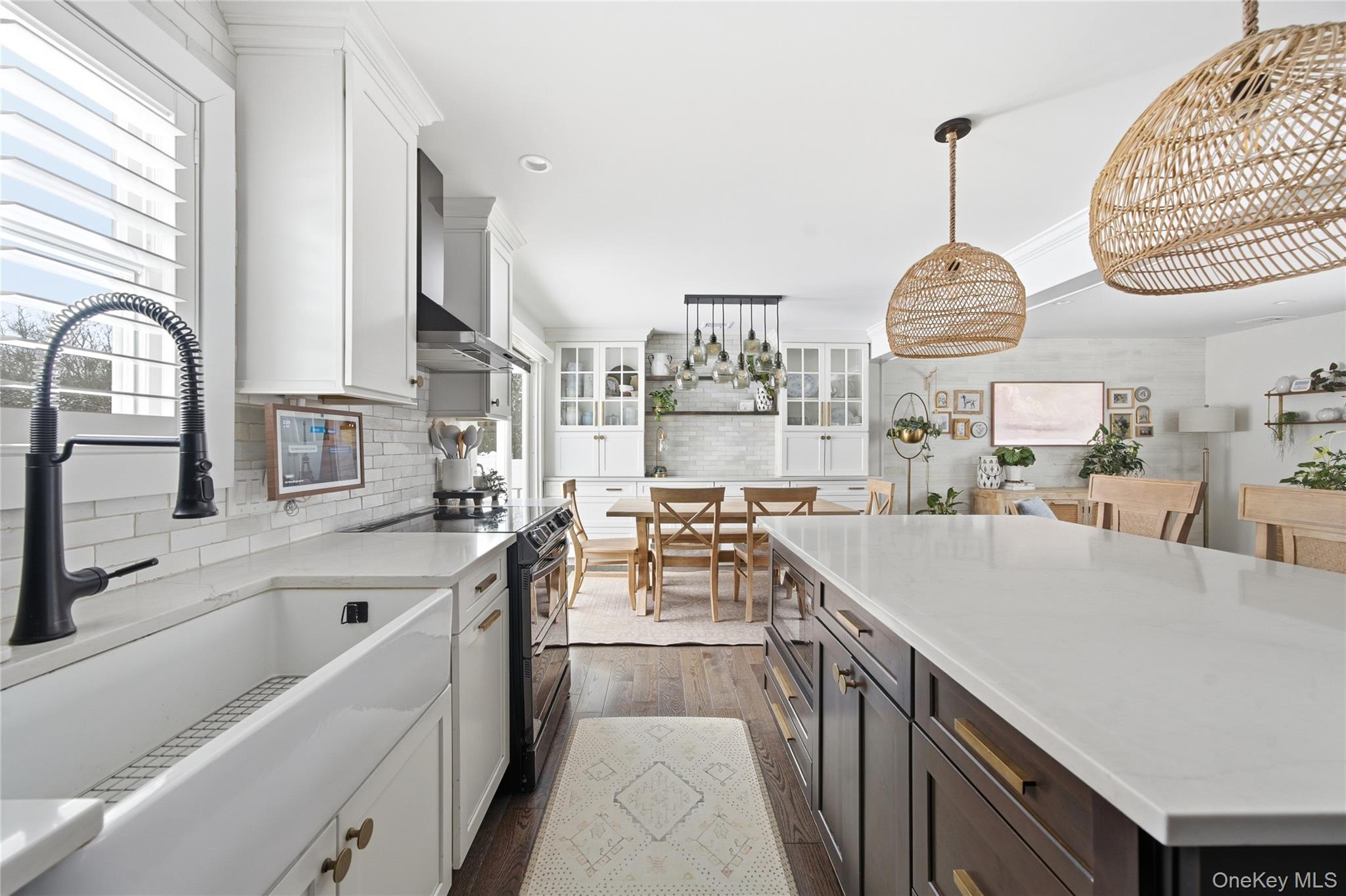 #8 photo, 66 Country Village Lane, सफ़ोक काउंटी East Islip , NY 11730