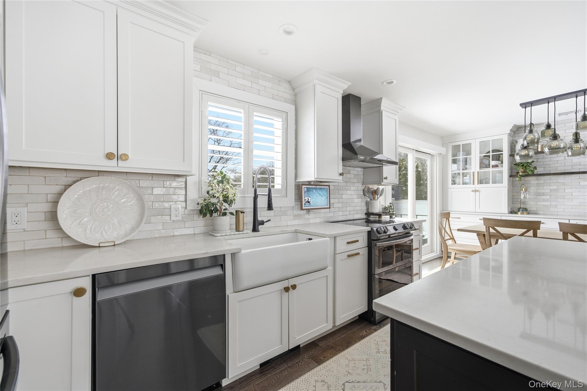 #9 photo, 66 Country Village Lane, सफ़ोक काउंटी East Islip , NY 11730