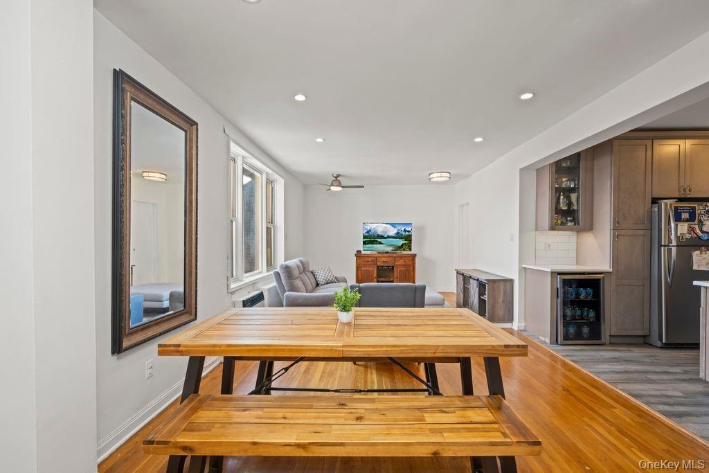 #1 photo, 9201 Shore Road, ब्रुकलीन Brooklyn , NY 11209