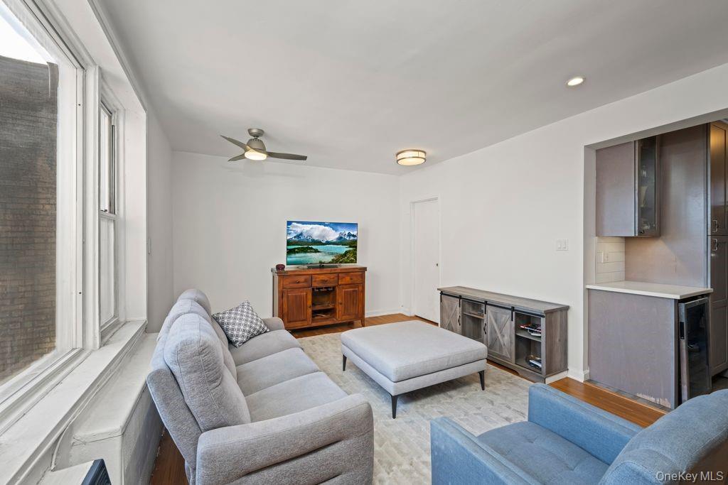 #10 photo, 9201 Shore Road, ब्रुकलीन Brooklyn , NY 11209