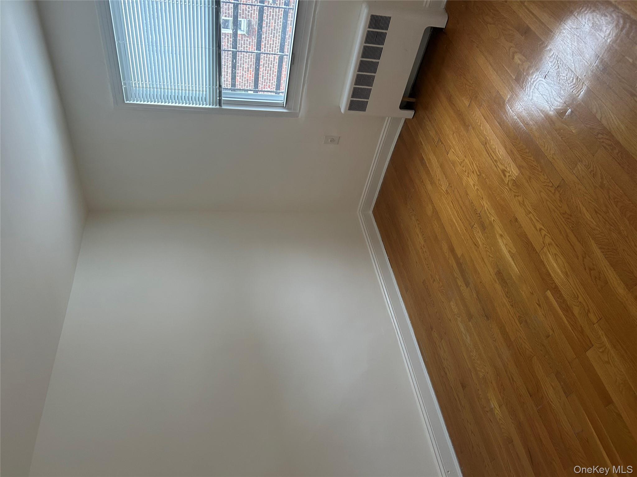 #15 photo, 15 Schenck Avenue, Нассау ‖ Great Neck , NY 11021