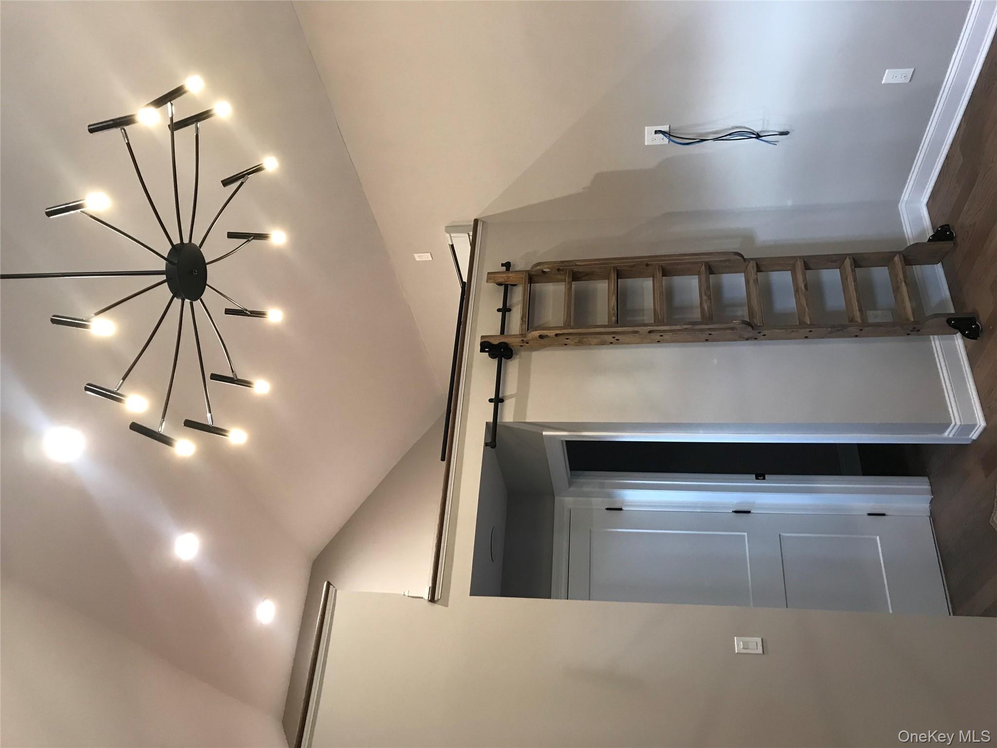 #7 photo, 251 Main Street, सफ़ोक काउंटी Northport , NY 11768