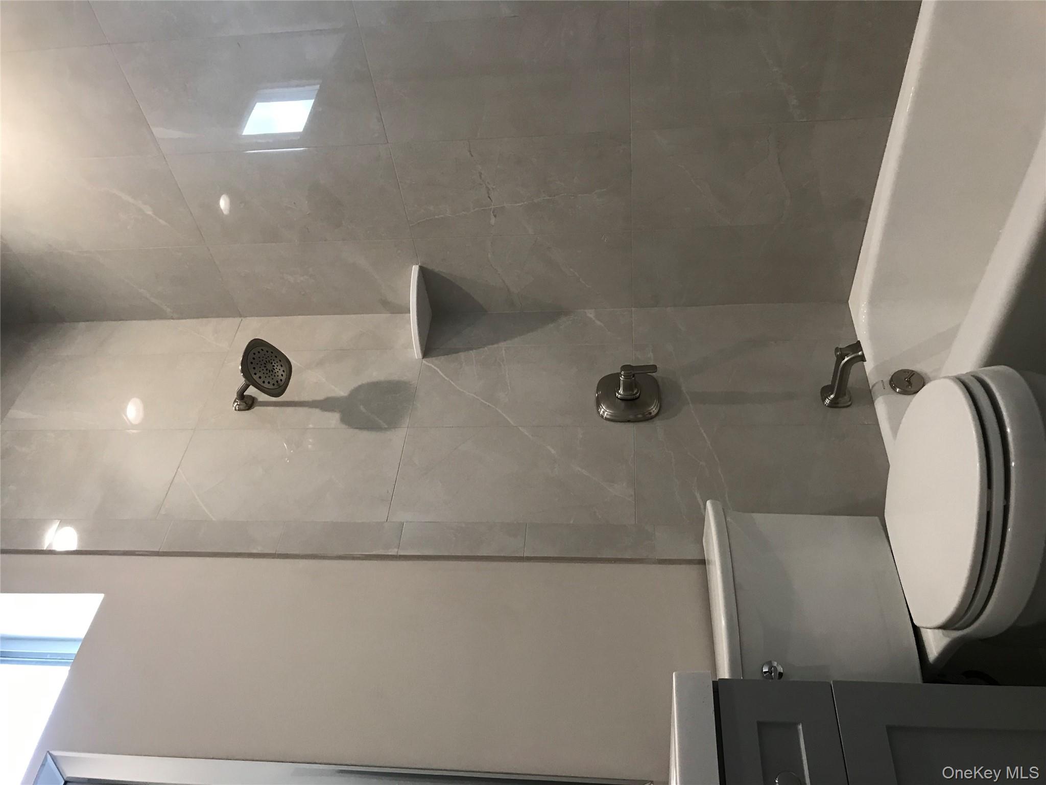 #8 photo, 251 Main Street, सफ़ोक काउंटी Northport , NY 11768