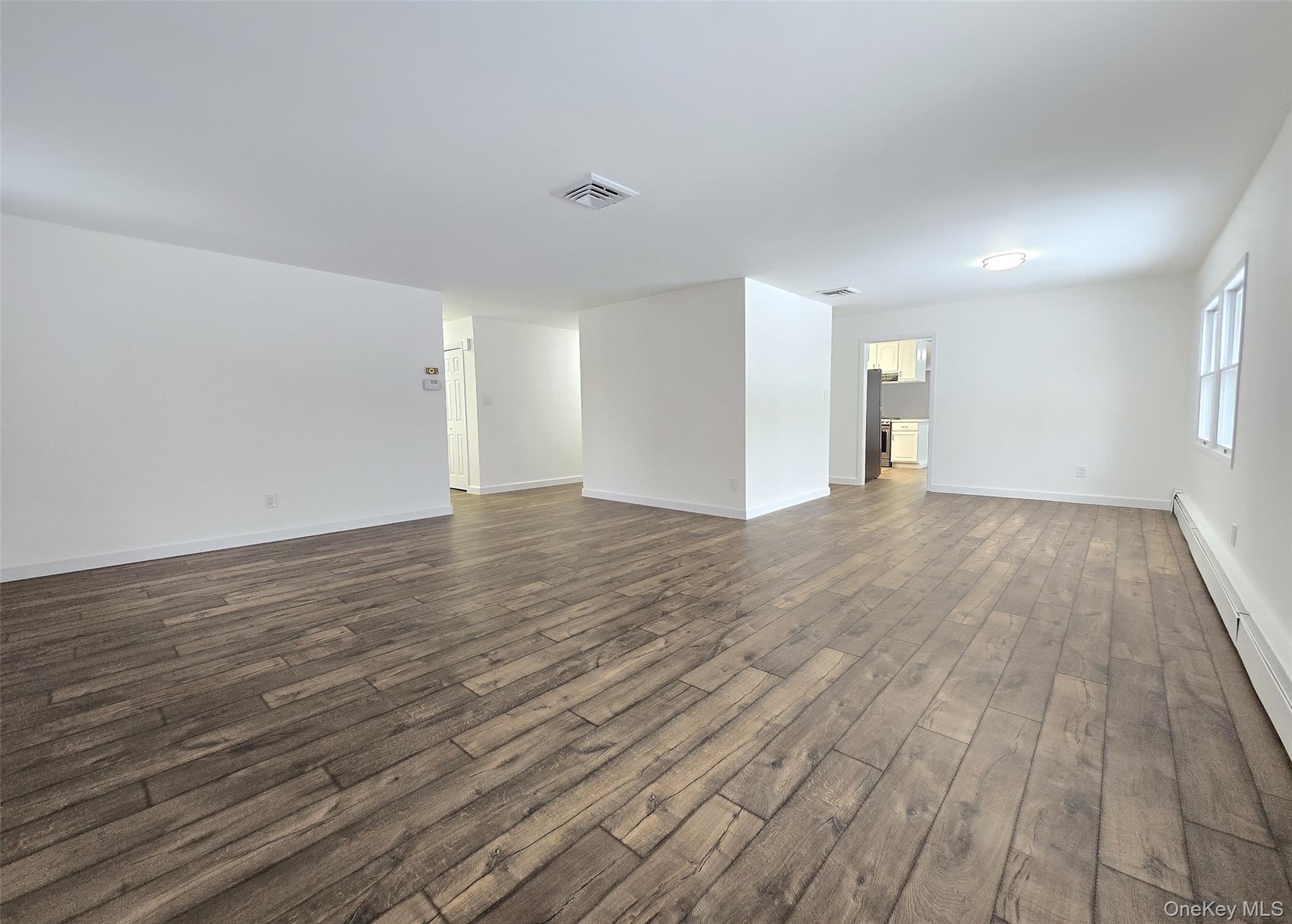 #13 photo, 35 Segatogue Lane, सफ़ोक काउंटी South Setauket , NY 11720