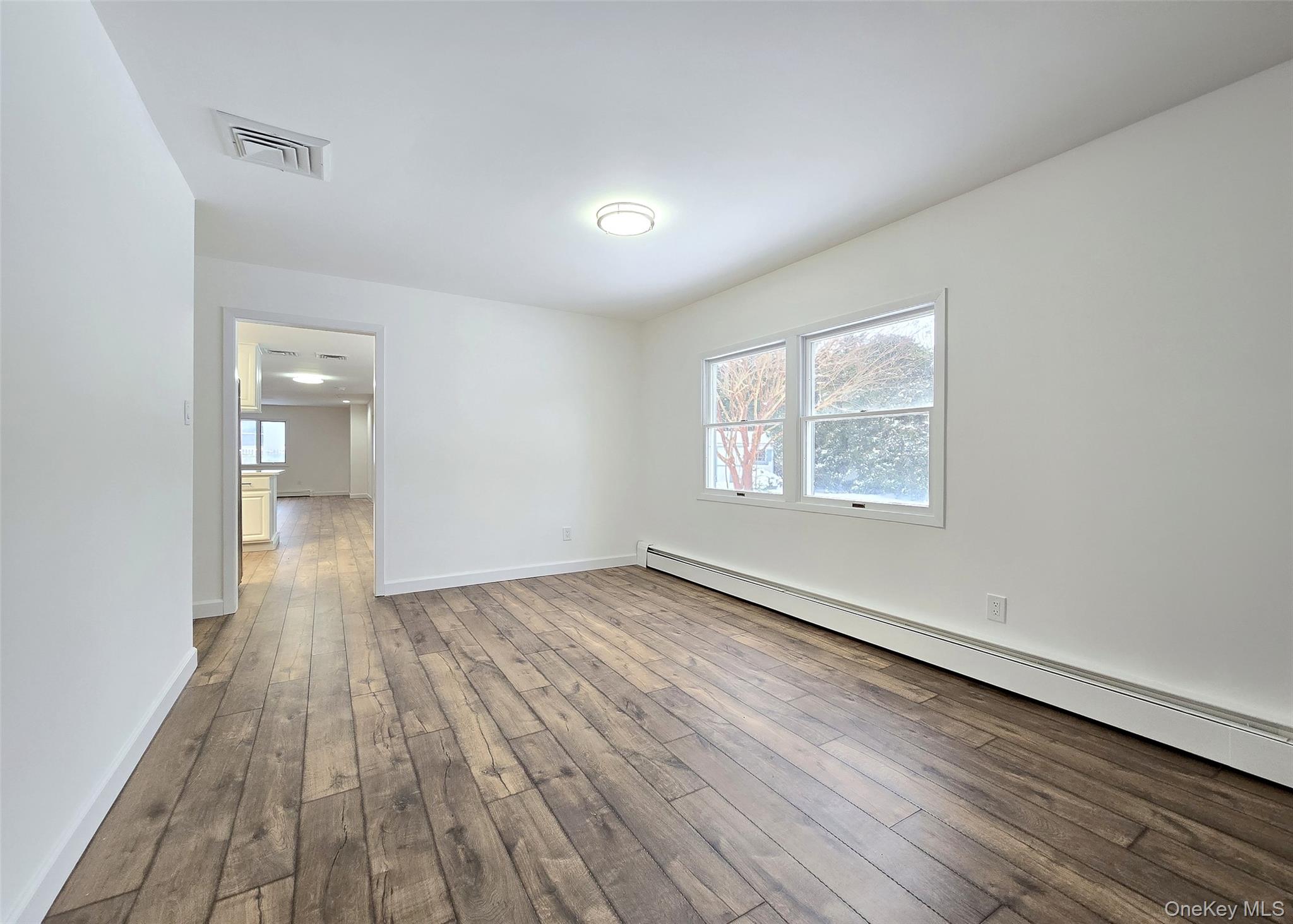 #14 photo, 35 Segatogue Lane, सफ़ोक काउंटी South Setauket , NY 11720