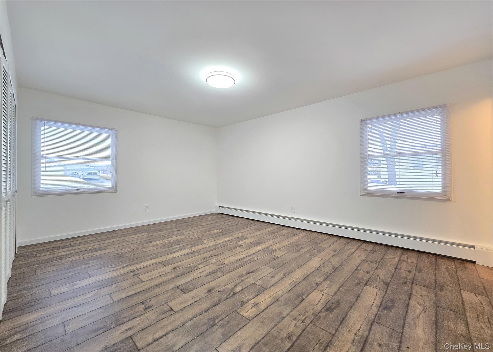 #16 photo, 35 Segatogue Lane, सफ़ोक काउंटी South Setauket , NY 11720