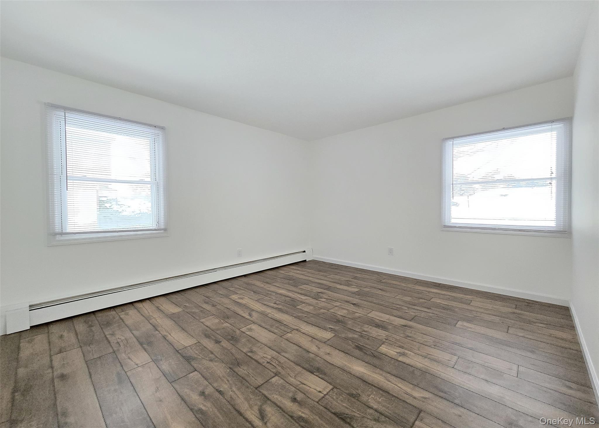 #19 photo, 35 Segatogue Lane, सफ़ोक काउंटी South Setauket , NY 11720