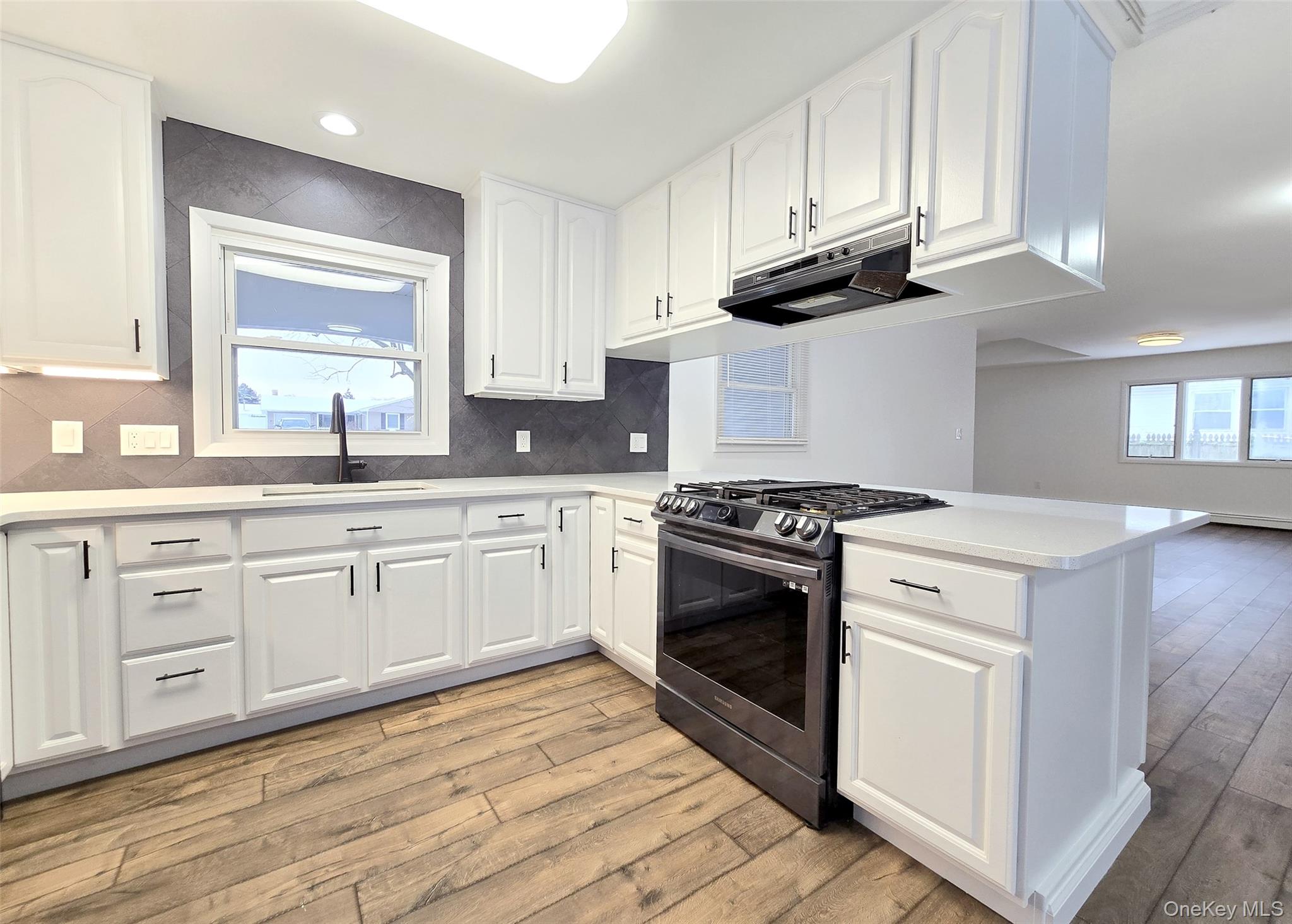 #6 photo, 35 Segatogue Lane, सफ़ोक काउंटी South Setauket , NY 11720