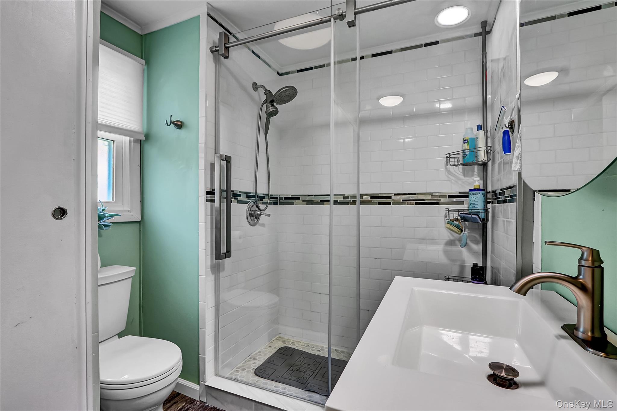 #14 photo, 164 Village Circle, Manorville , NY 11949