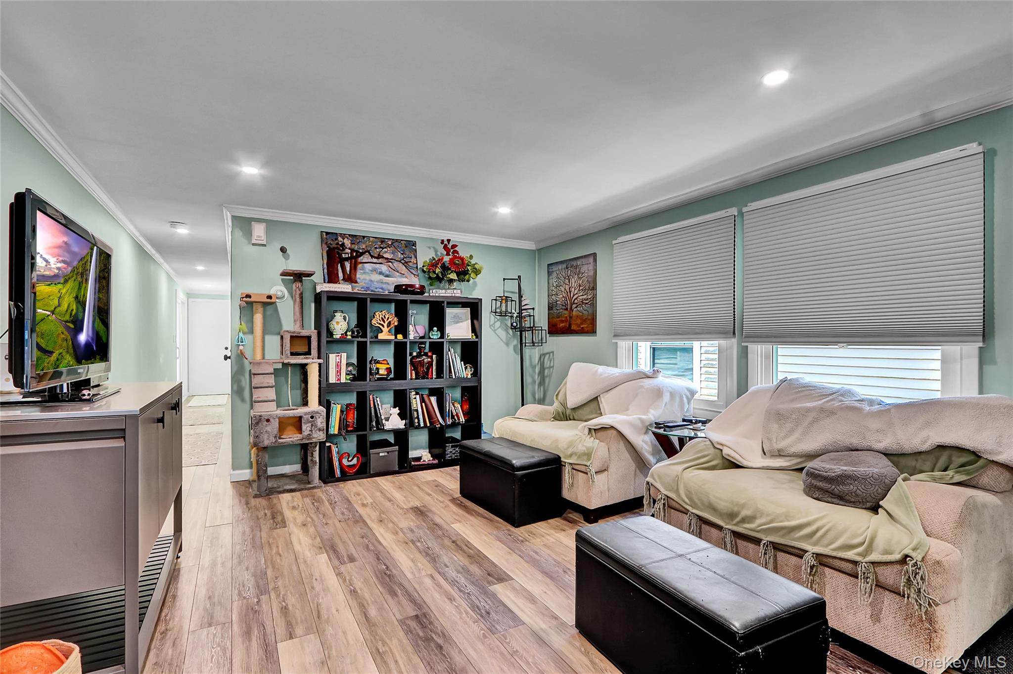 #7 photo, 164 Village Circle, Manorville , NY 11949