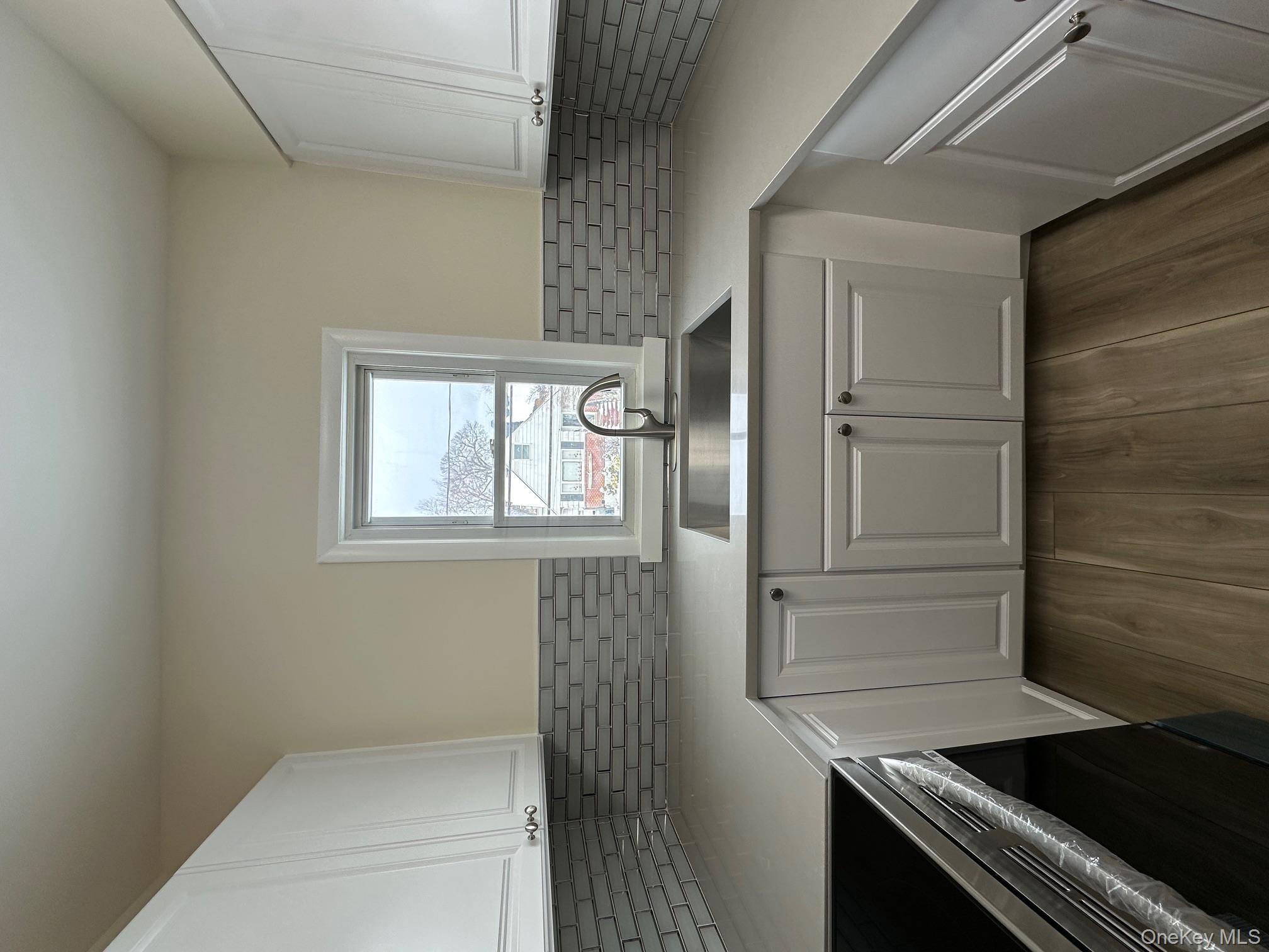 #5 photo, 25 Concord Street, Нассау ‖ Lynbrook , NY 11563