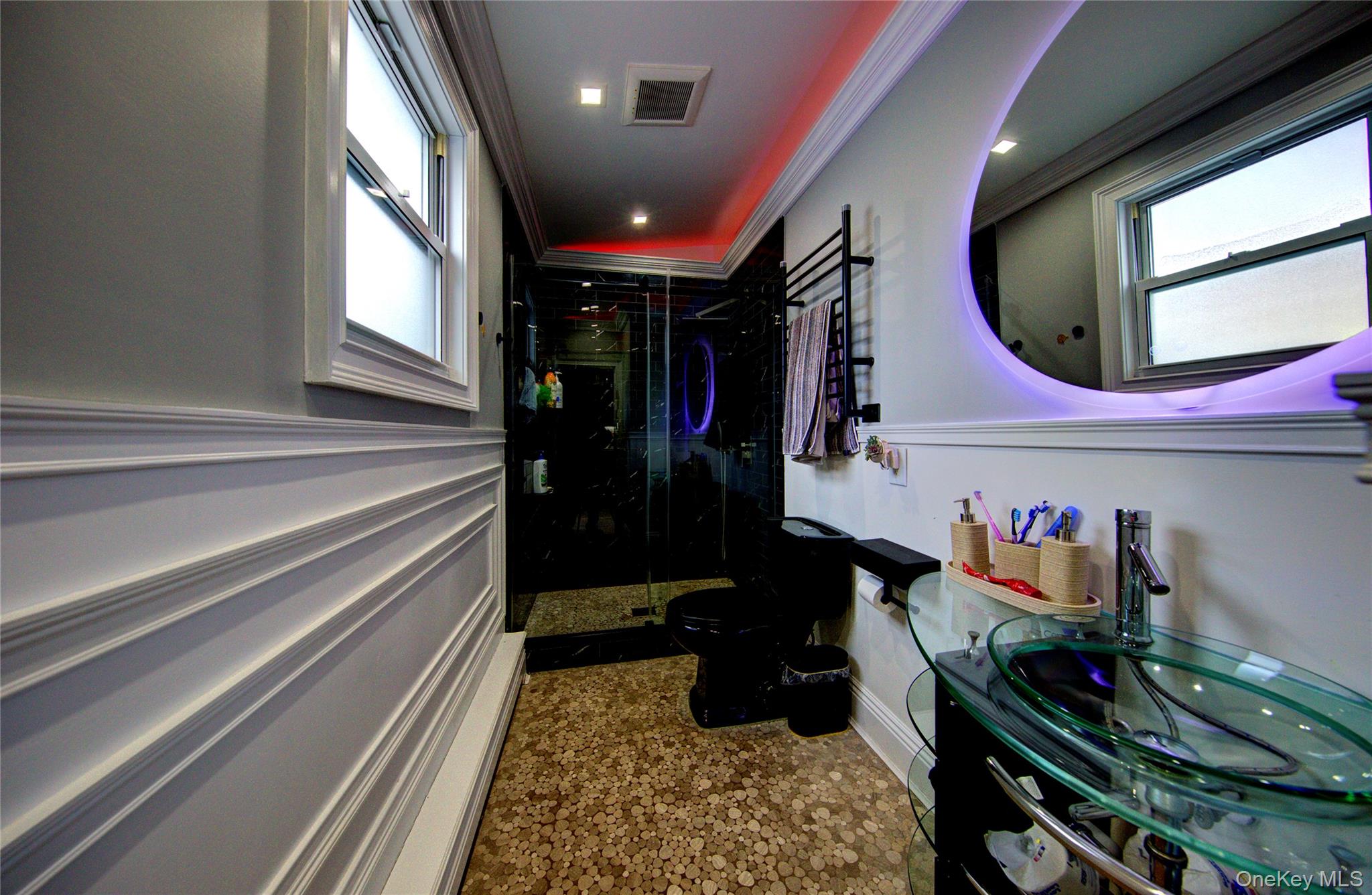 #13 photo, 29 3rd Avenue, East Rockaway , NY 11518