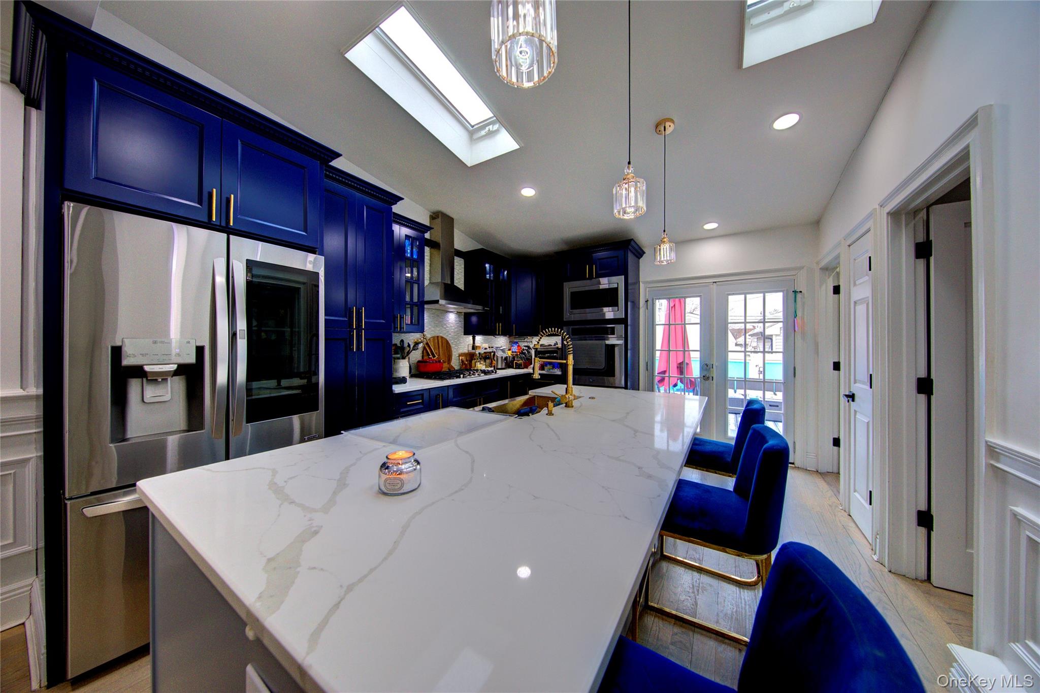 #8 photo, 29 3rd Avenue, East Rockaway , NY 11518