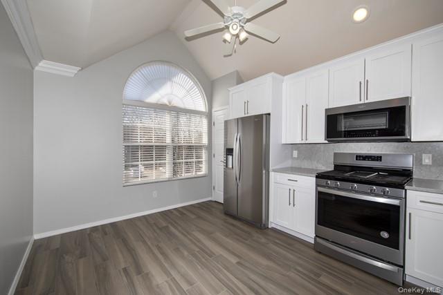 #4 photo, 238 Village Green Drive, सफ़ोक काउंटी Port Jefferson Station , NY 11776