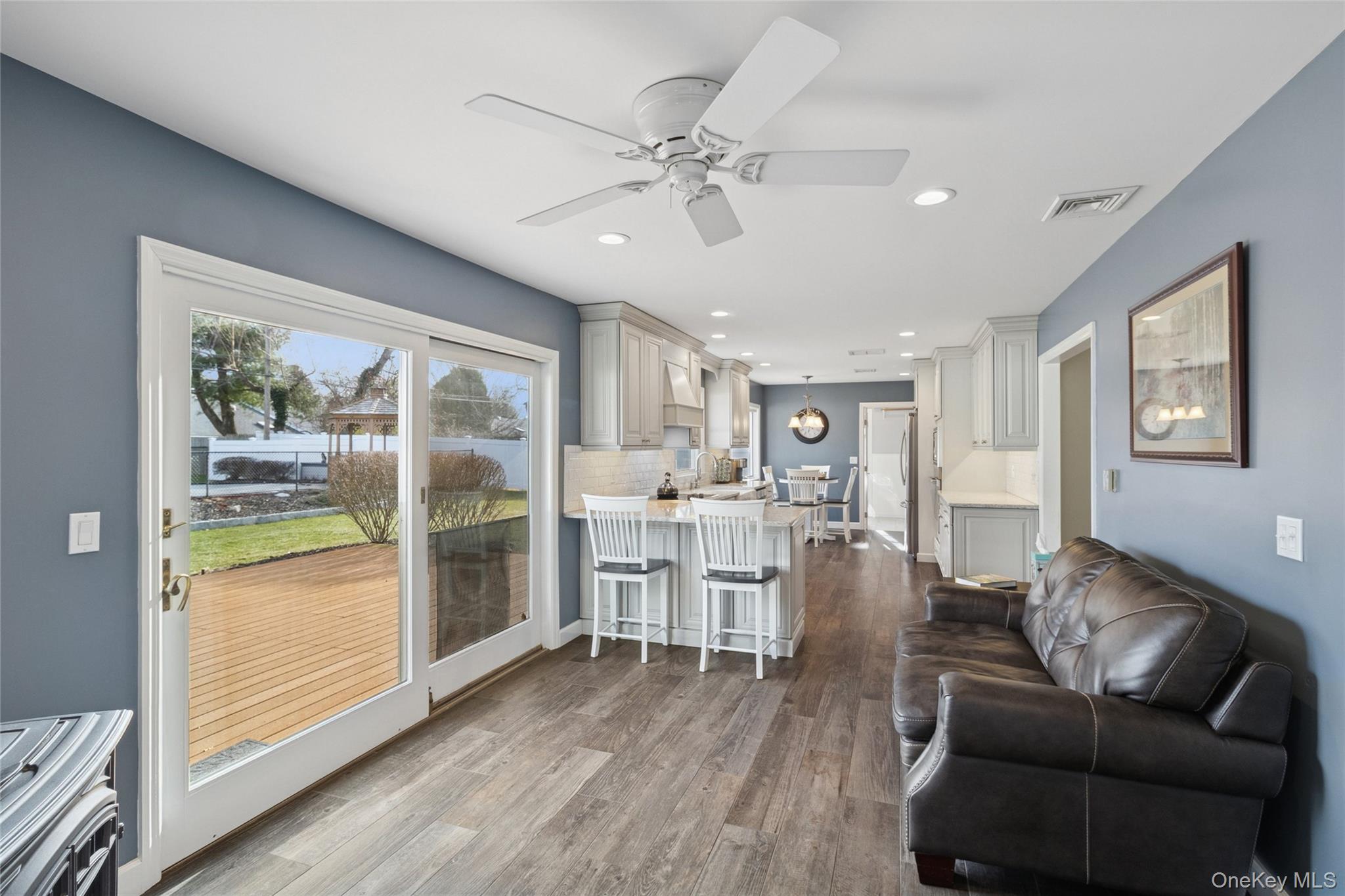 #16 photo, 11 Pembrook Drive, מחוז סאפוק Stony Brook , NY 11790