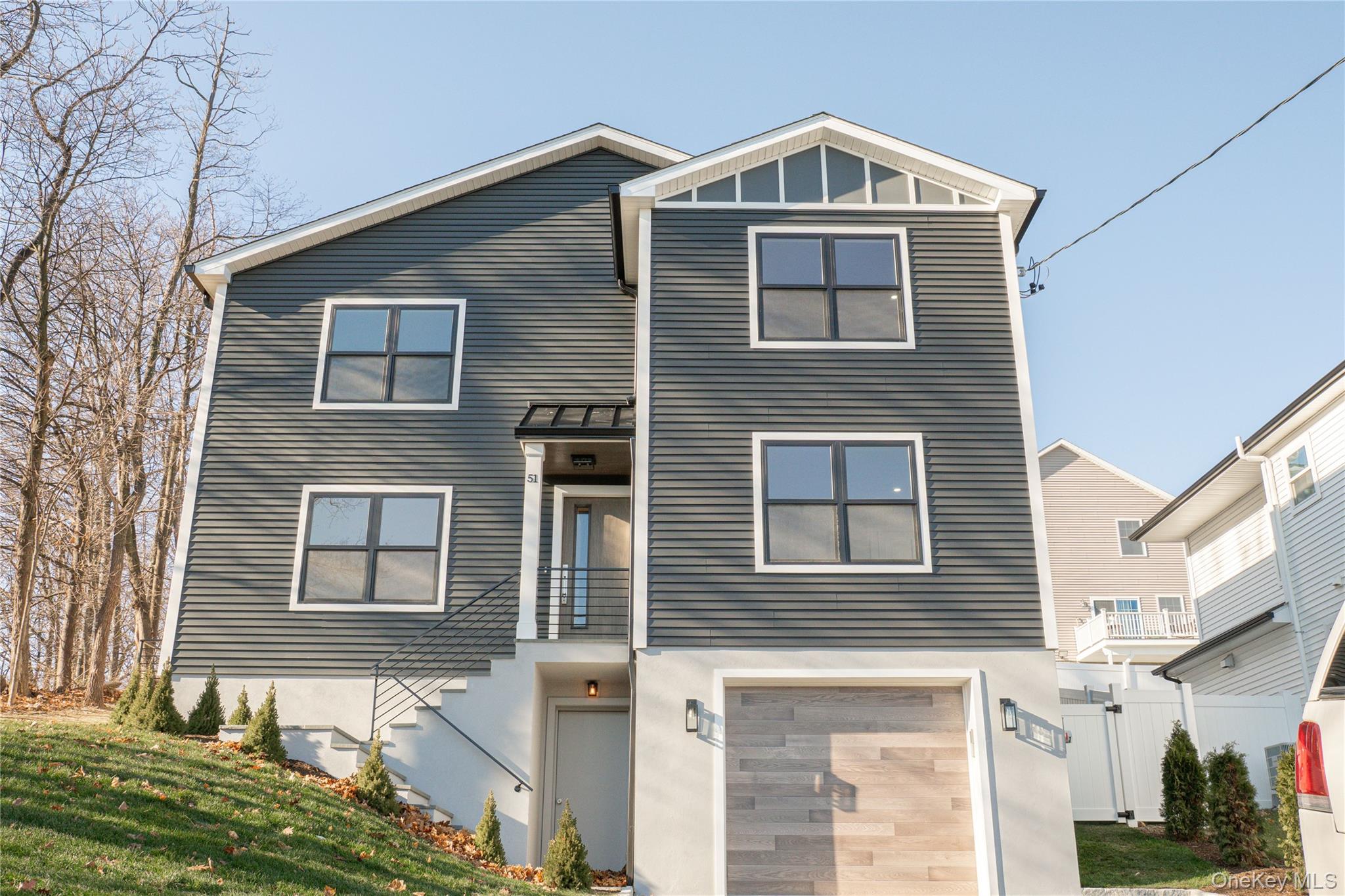 #1 photo, 51 Patmore Avenue, 뉴욕주 Yonkers , NY 10710