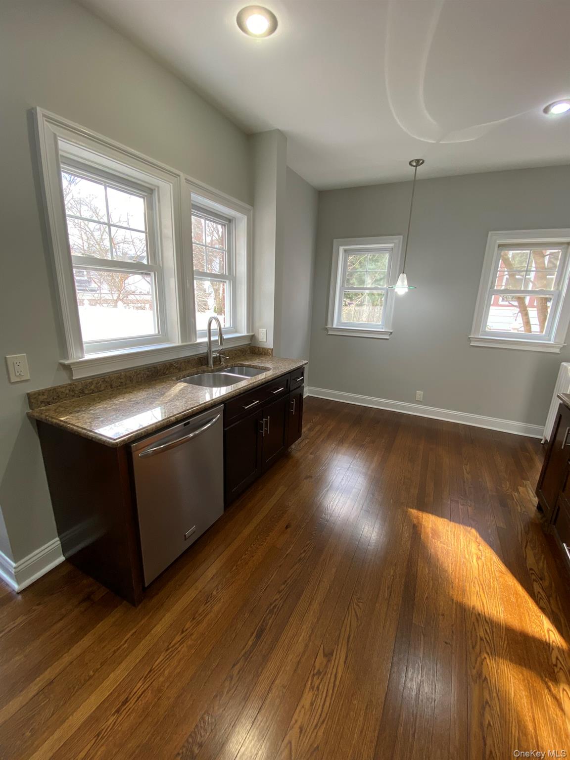 #13 photo, 321 Hayward Avenue, Mount Vernon , NY 10552