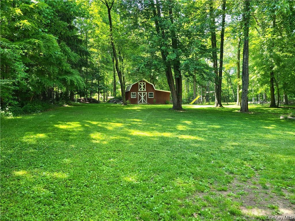 #18 photo, 276 Quaker Road, Pomona , NY 10970