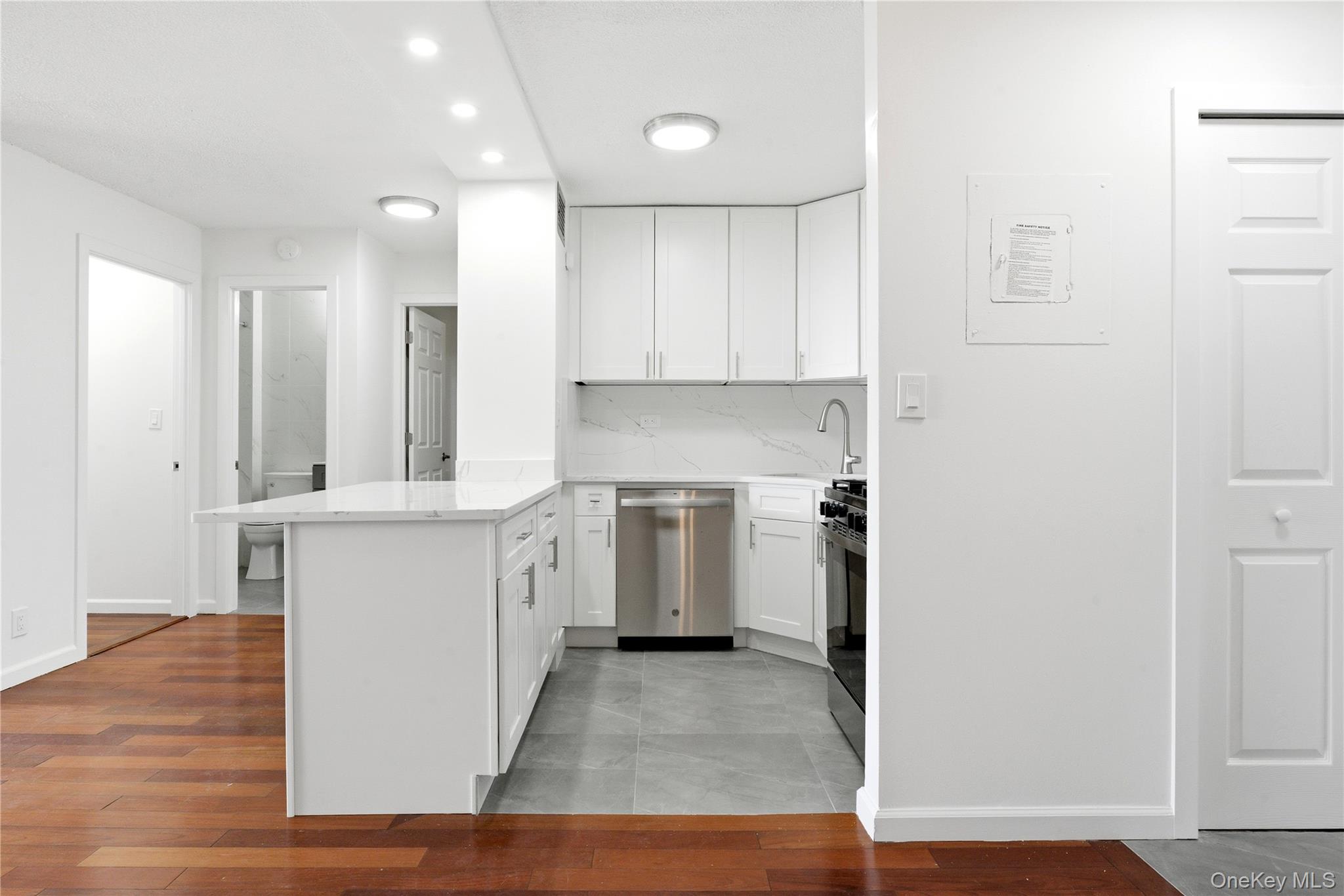 #14 photo, 152-18 Union Turnpike, 法拉盛 Flushing , NY 11367